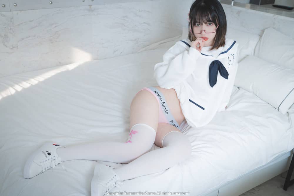 Pure Media Vol.134 Uhye (이유혜) [101P974M]-福利岛
