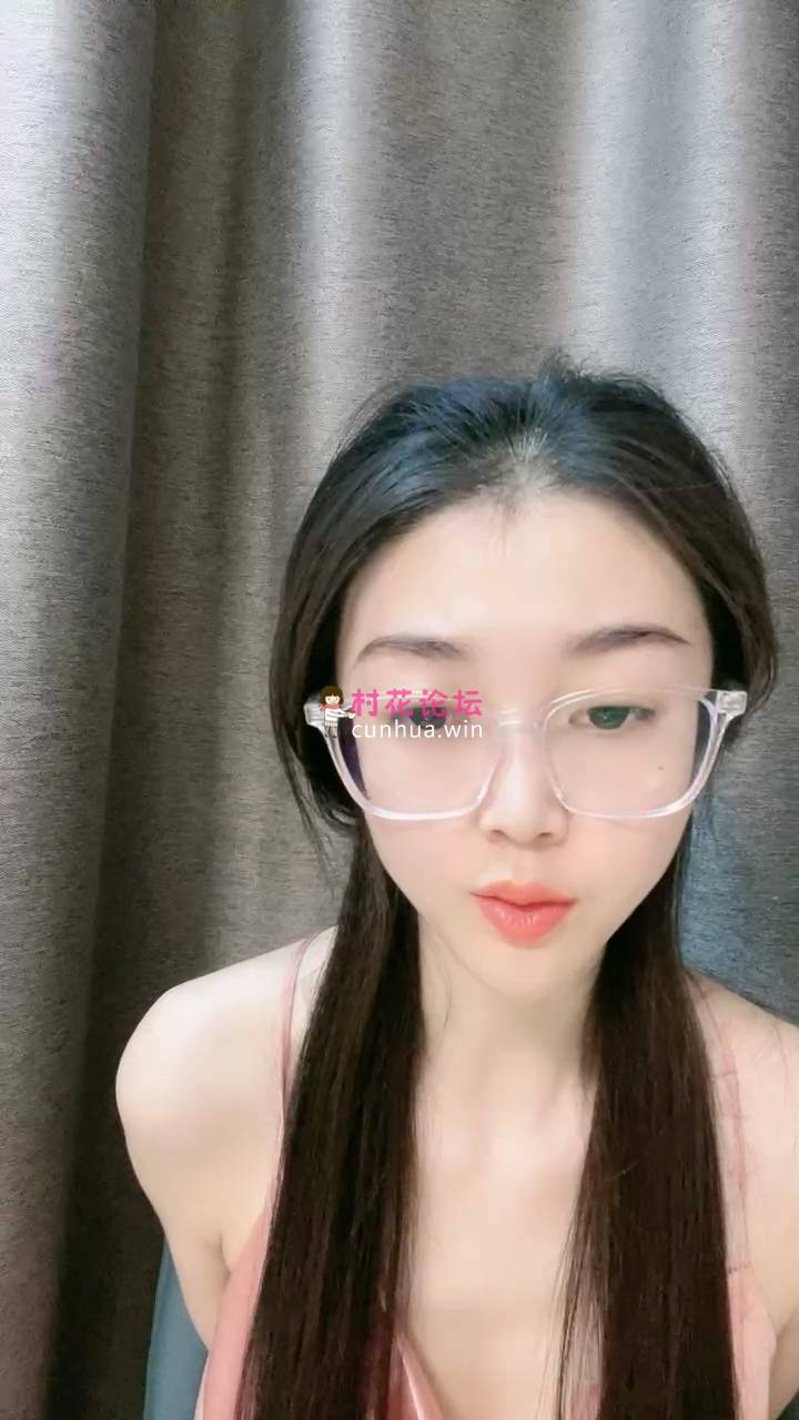 文静高冷眼镜小姐姐！苗条身材扭动细腰！[1V 458M 百度盘]-福利岛