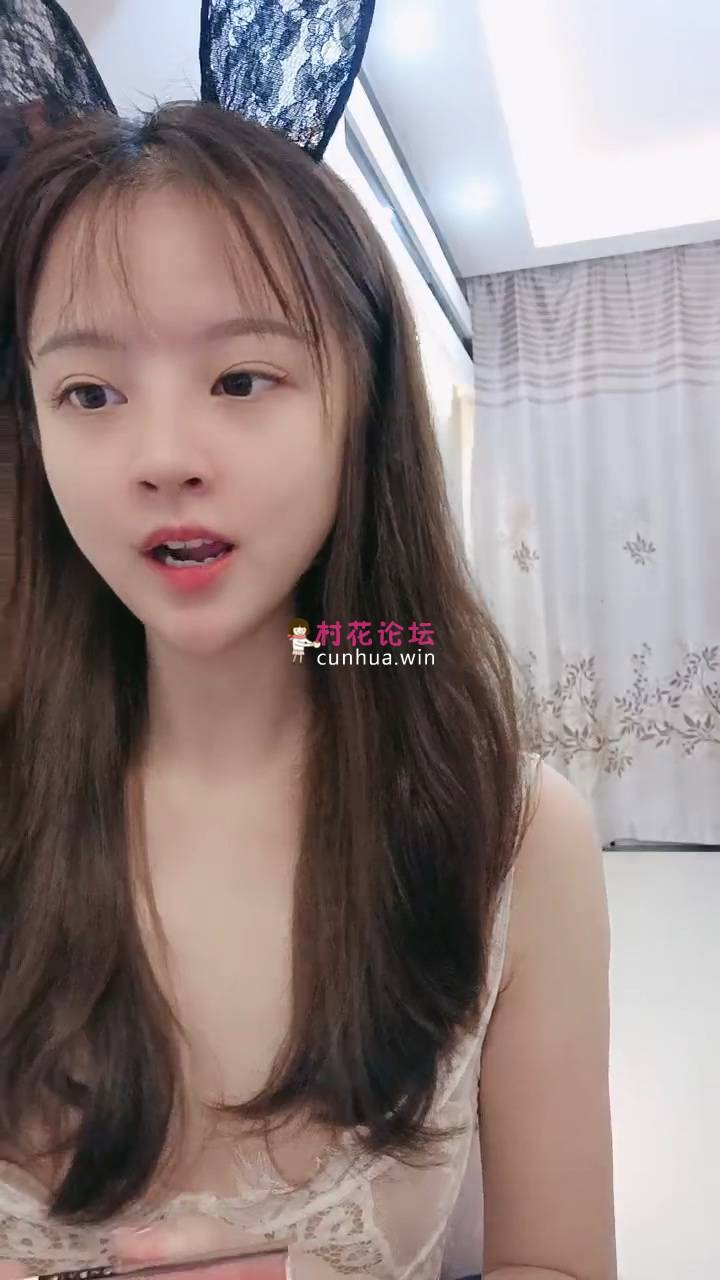 妖妖和兔兔颜值姐妹花！桌子上一堆道具[1V 696M 百度盘]-福利岛