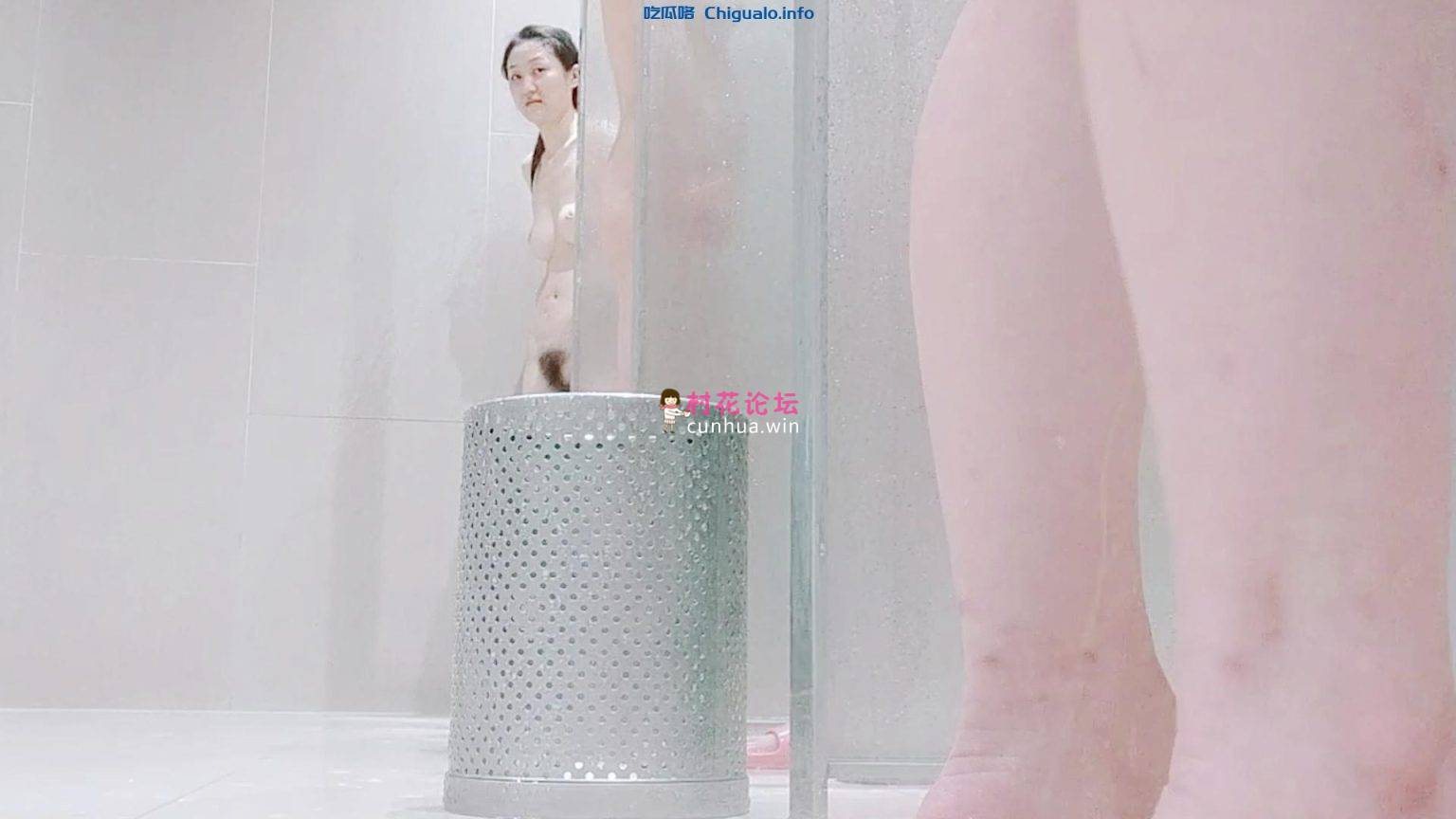 大众浴所偷窥乳房稍微有点下垂美少妇❤️阴毛两侧穴肉被热水冲得泛红[1V/323MB/百度云]-福利岛