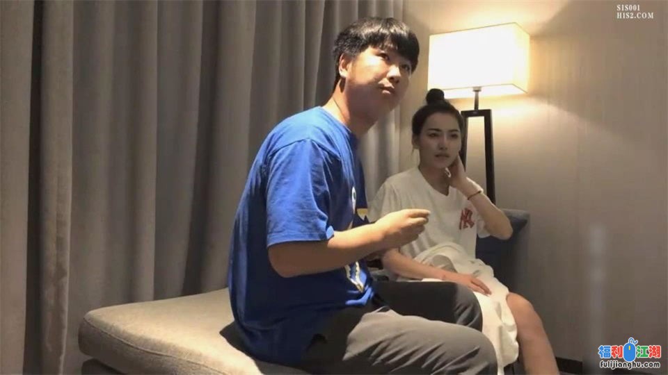 [探花系列]
[资源详情]
丸子头白衣甜美御姐约到酒店脱光亲吻爱抚抽操【1.7G】-福利吧