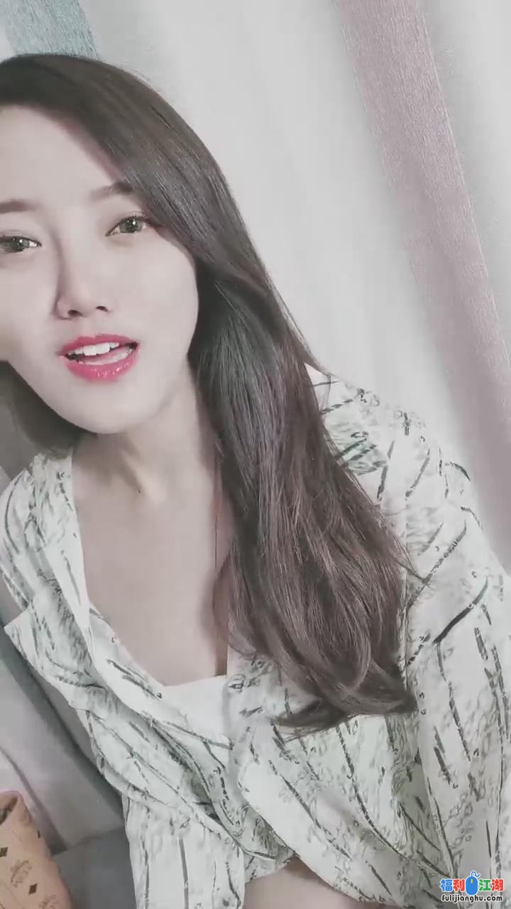 [网红直播]
[资源详情]
气质长发美女和炮友操逼，69姿势深喉口交，美腿白丝袜镜头前抽插1V 12P 395MB【百度网盘】-福利吧