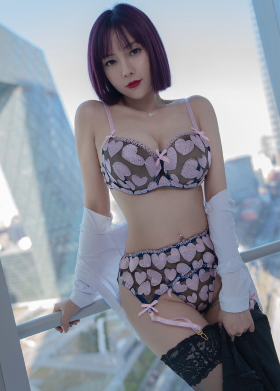 【微-密】果儿Victoria – 粉色内衣吊带袜 【40P139M】-福利岛
