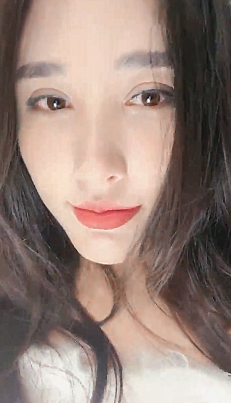 重磅!以前一套福利都要几千块,【魏巍a】,万年不露终于妥协了,美女不怕怼脸拍,就是这么自信-福利岛