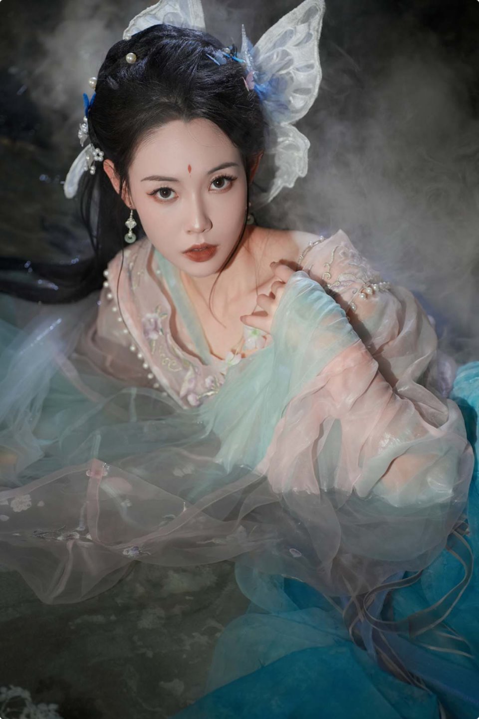 [YITUYU艺图语]2023.07.06 庄周梦蝶 Vi鸽_Vivian-福利岛