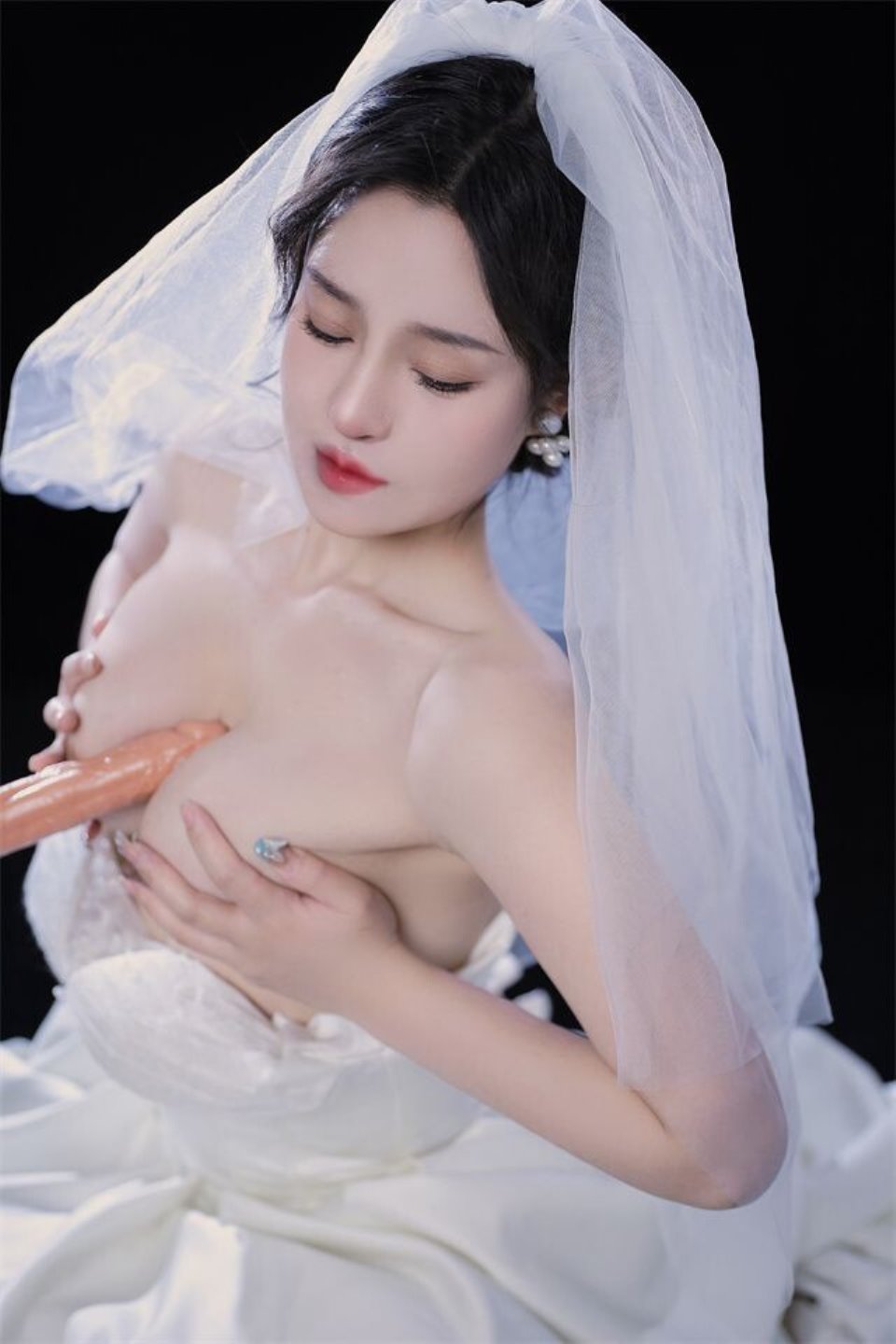 桃暖酱最美婚纱新娘粉嫩美乳蜜穴-福利岛