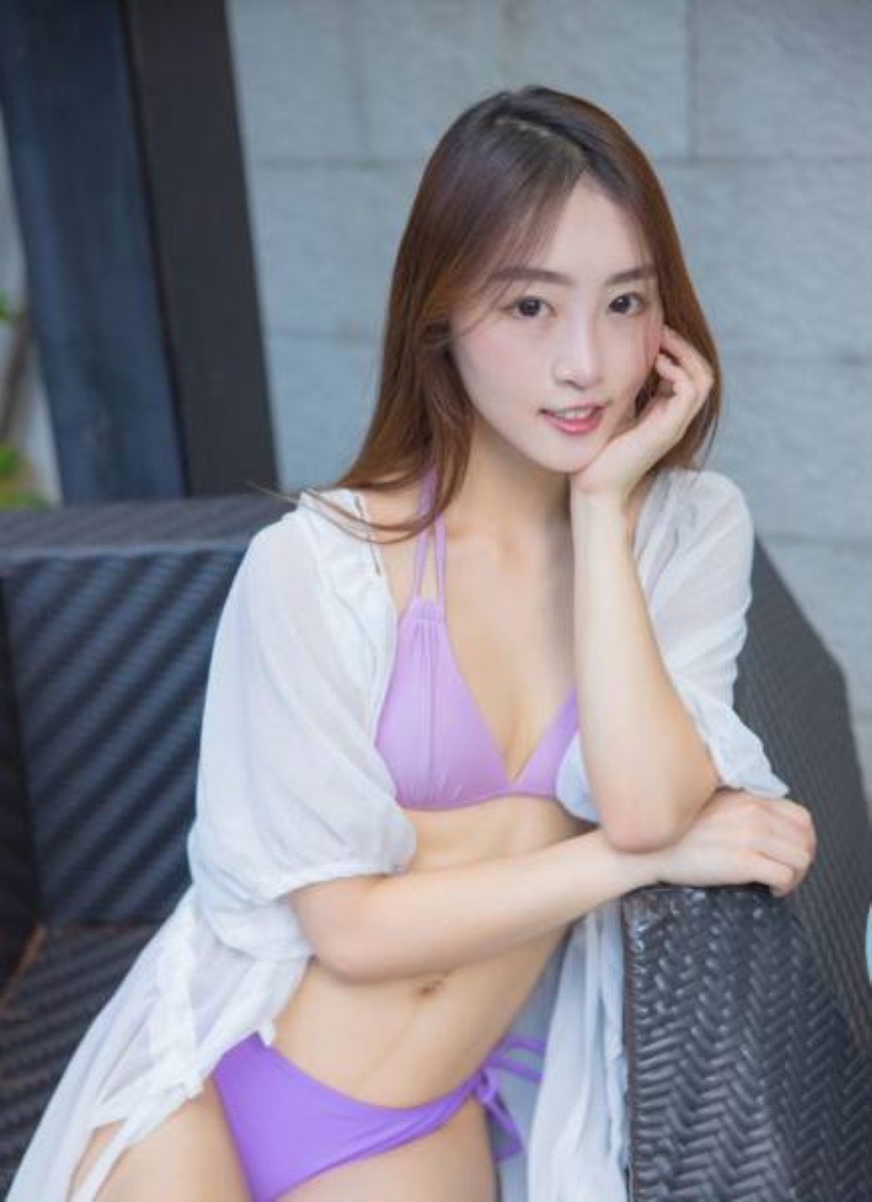 [全部套图] 国产 – 众筹购得未公开新作品【双美尻少女❤vila泳池畔露出双气质美少女全果无码+情欲互动❤】套图101P1V【百度-福利岛