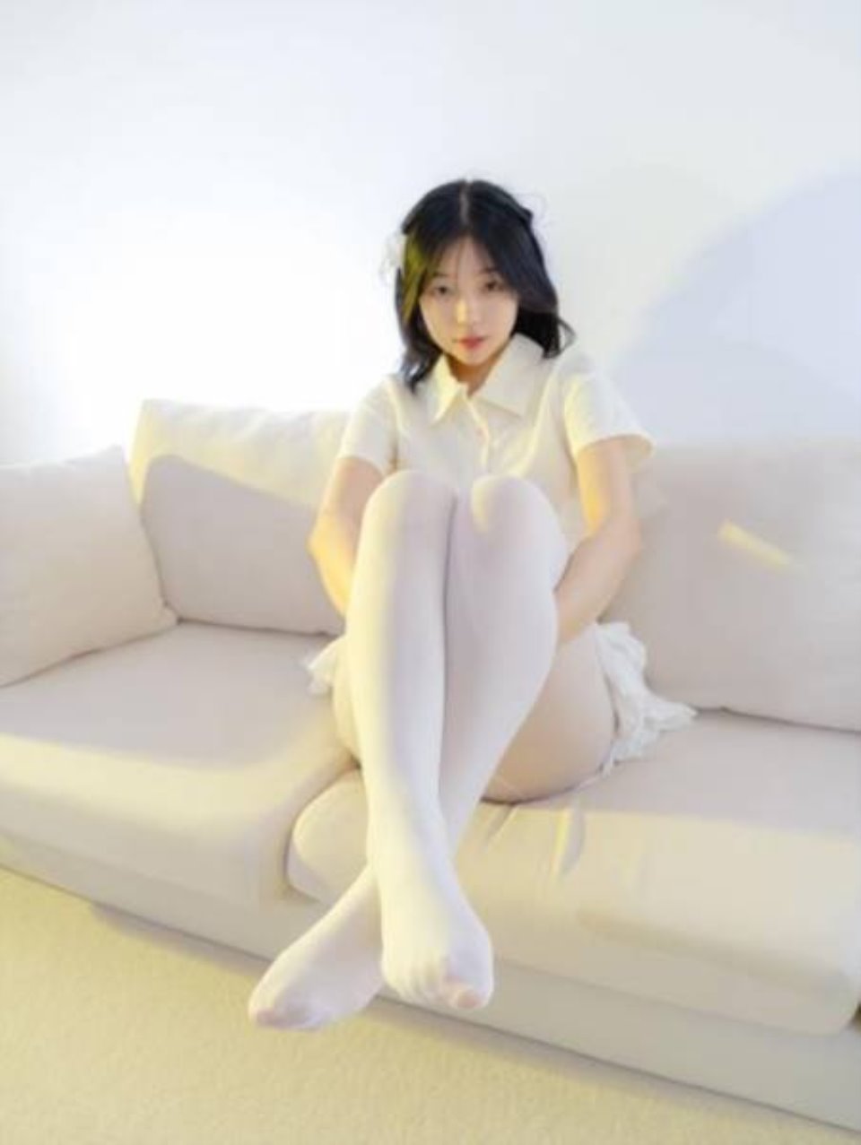 [美女] 森萝财团 小樱 超短裙白丝美腿诱惑[100P-1V-2.01G百度网盘]-福利岛