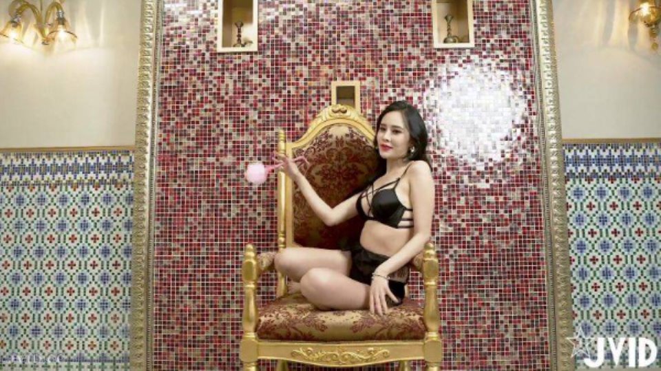 [全部套图] 国产 沉醉了沒？惹火舞孃Alice 瑄妹兒脫衣送乳波 6P1V【百度云】-福利岛