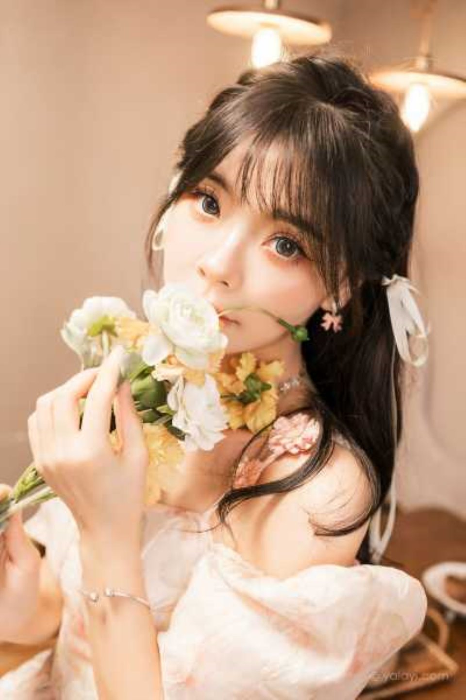 [全部套图] [YALAYI雅拉伊]2023.11.01 NO.1085 小花裙少女 程小蝶[45+1P／236MB][和彩云 百度云]-福利岛
