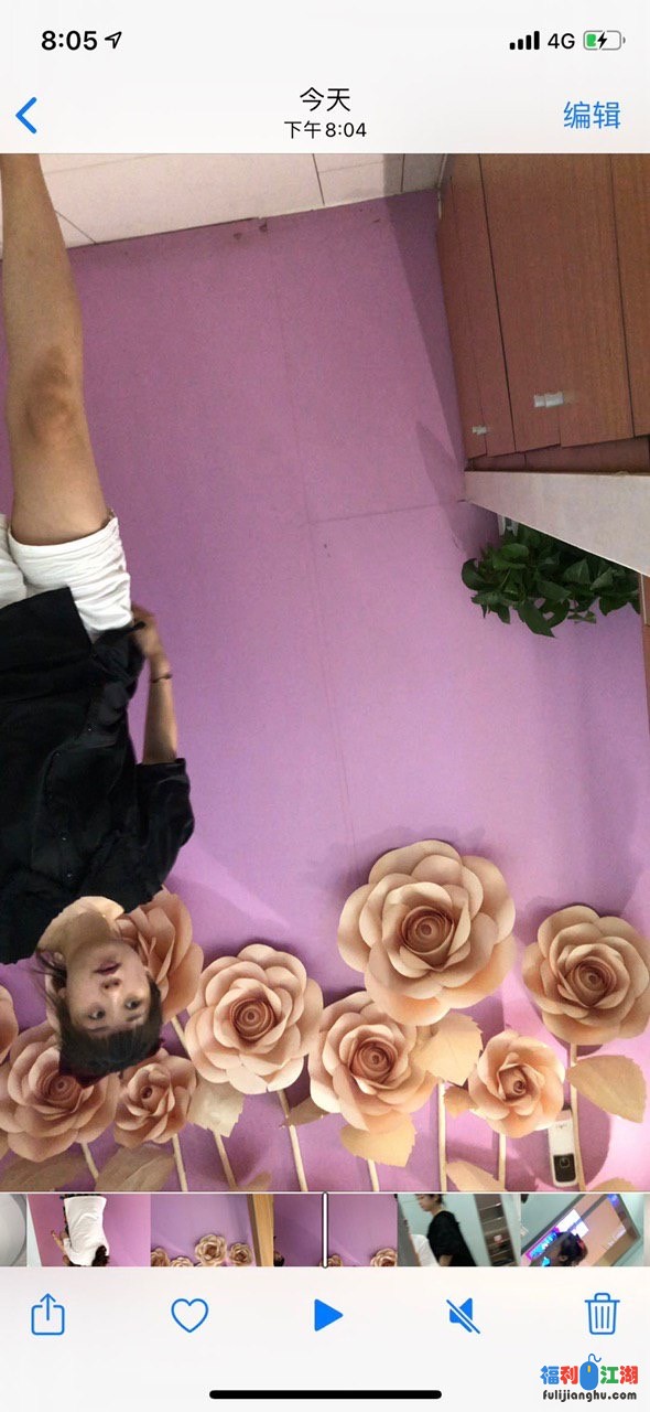 [厕拍]
[资源详情]
电报群 ㊙️国内某商业广场女洗手间实地随拍148v【2.1G】-福利吧