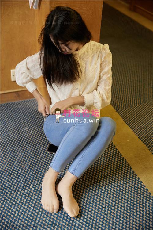 王家卫风格红色高跟鞋，质朴的生活气[233P+1V／1.90G 百度网盘]-福利岛