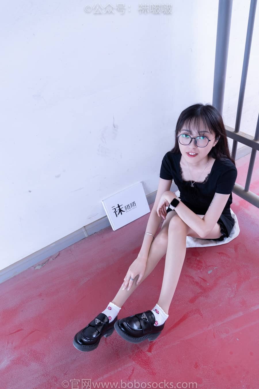 [BoBoSocks袜啵啵] NO.030 稚予- 皮鞋、短白棉袜、肉丝 [141P1V3.02G]