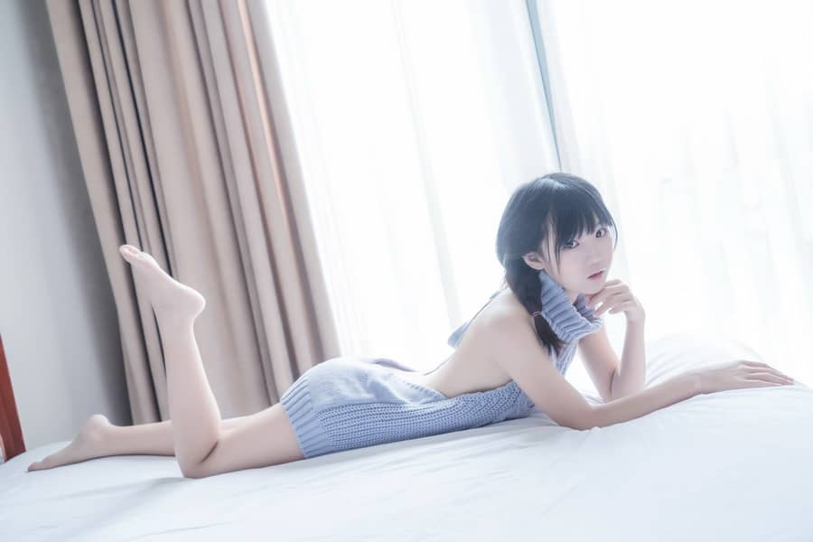 御子Yumiko – 漏背毛衣 [10P116M]-福利岛