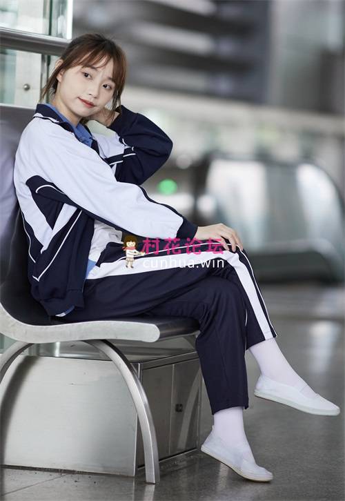 [见新摄影]-甜美雨天，校服棉袜学妹[161P+1V／1.29G 百度网盘]-福利岛