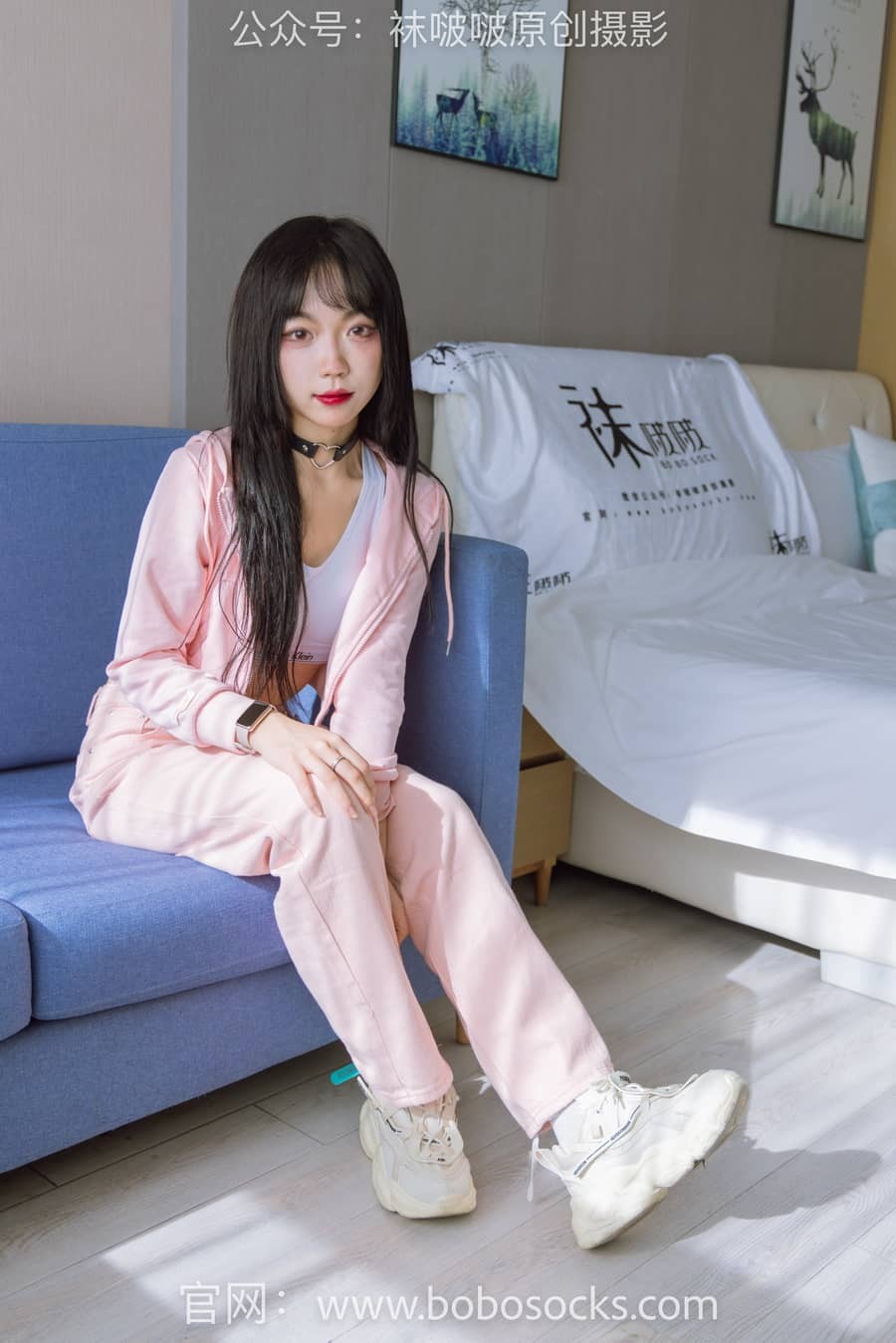 [BoBoSocks袜啵啵] NO.141 周周-运动鞋、白棉袜（自然穿脏）、裸足 [141P1V5.55G]-福利岛