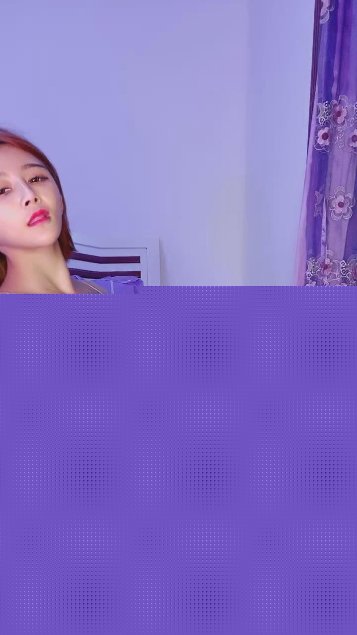 [网红直播]
[资源详情]
胸前漂亮纹身网红美女！红色短发全裸诱惑！揉捏奶子掰穴特写1v 14p 689mb【百度网盘】-福利吧