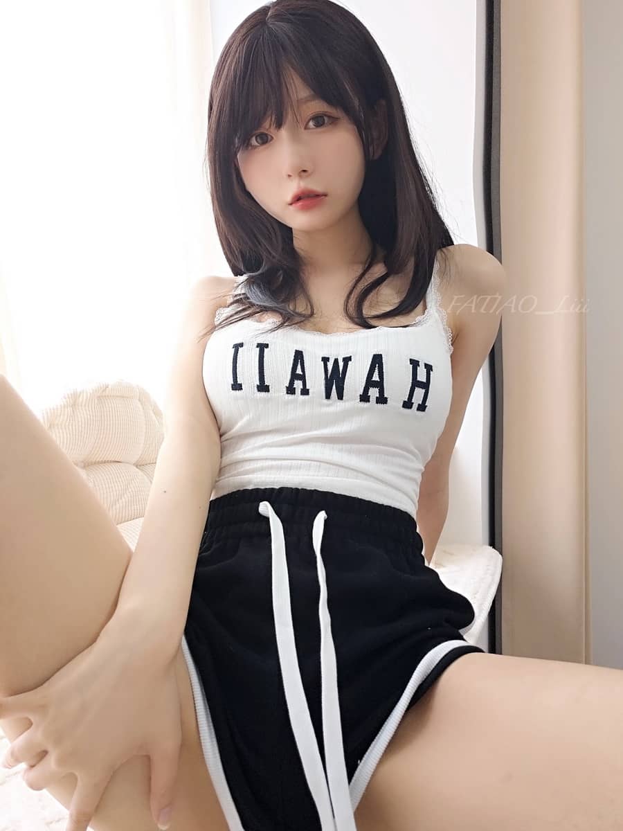 迷之呆梨 – 隣のお姉さん [22P38M]-福利岛