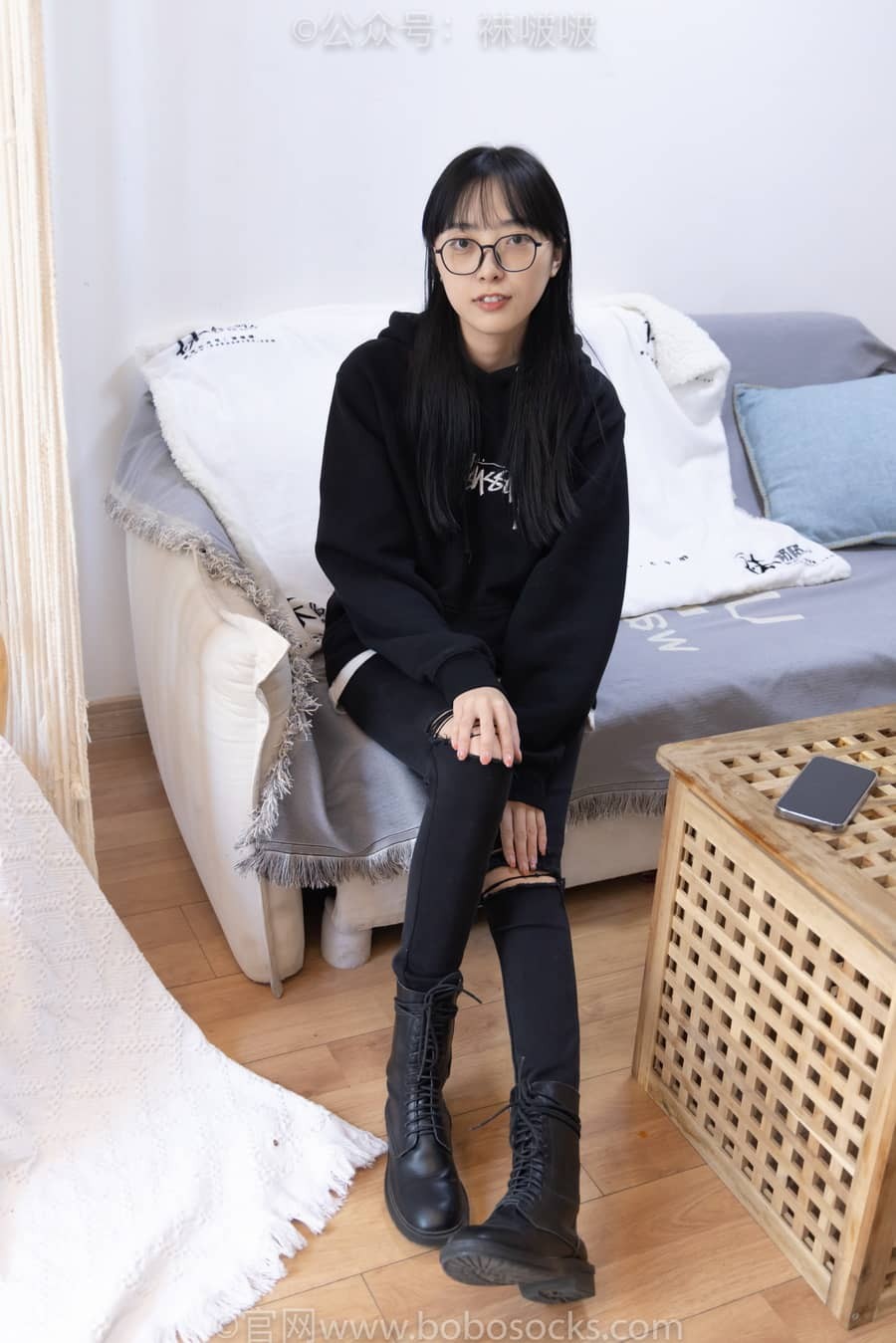 [BoBoSocks袜啵啵] NO.061 稚予-短靴、白棉袜、裸足 [145P1V6.96G]-福利岛