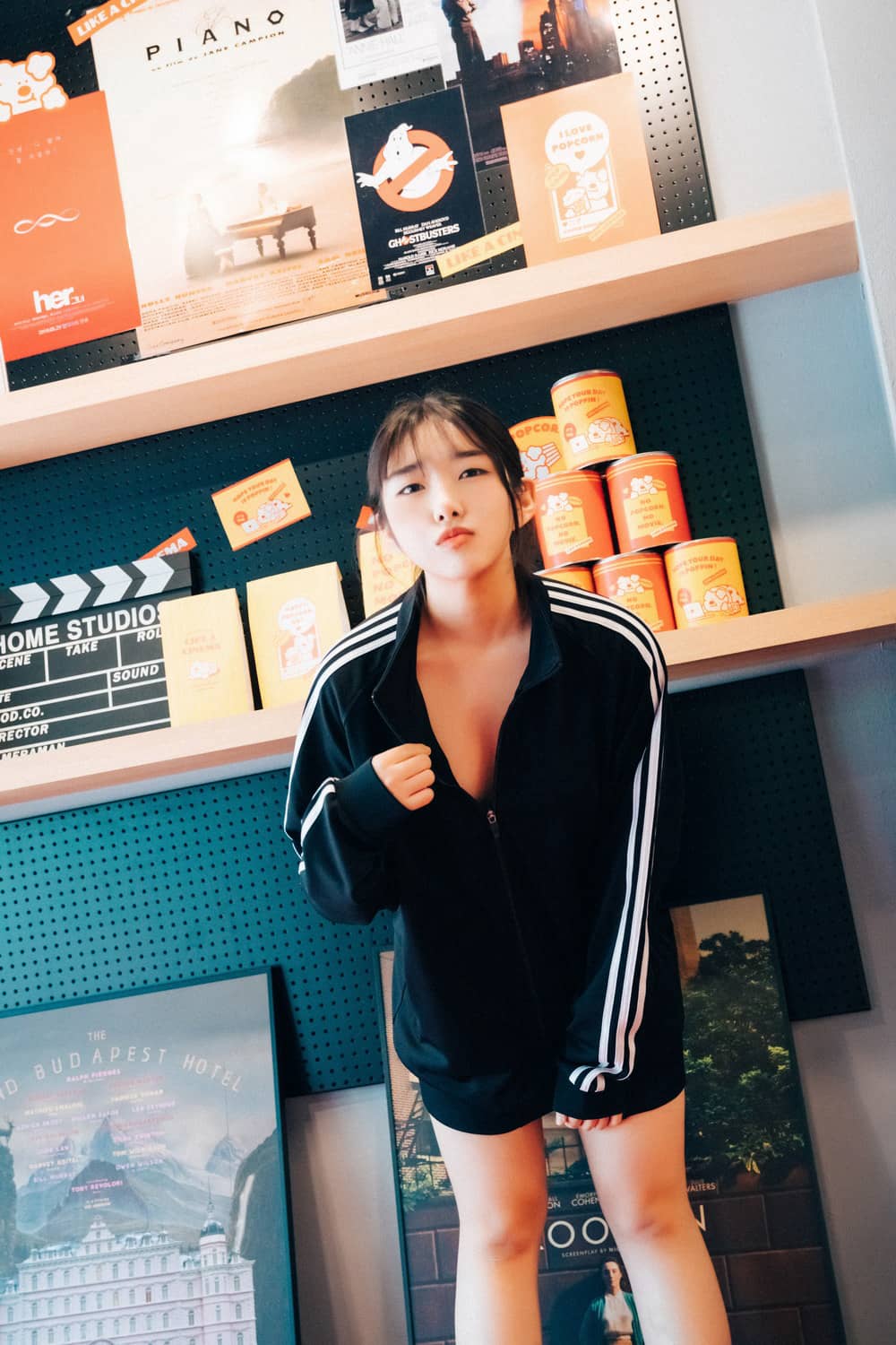 [Loozy] Sonson (손손) – Cinema girl_S.ver [123P944M]-福利岛