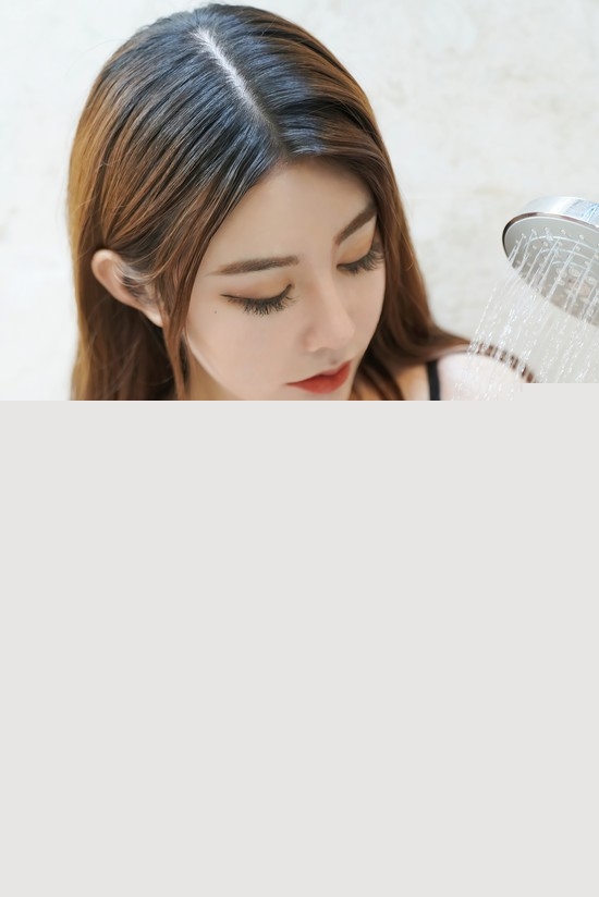 [XIUREN秀人网]
VOL.2701 软而[52+1P／496MB]-福利吧