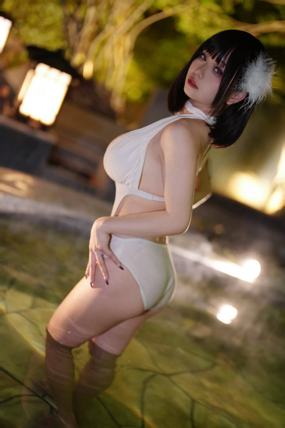 末夜787 – 白色泳装 [23P1V493M]-福利岛