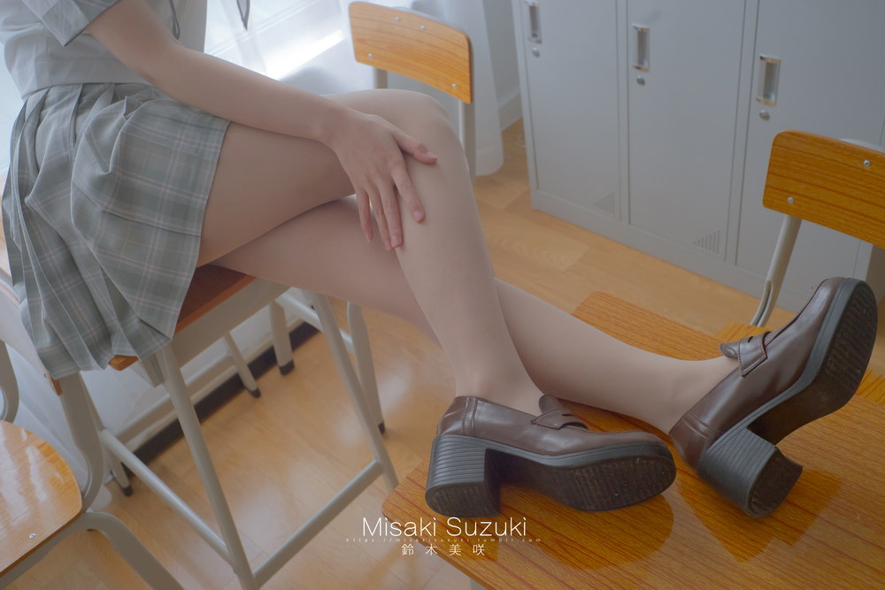 铃木美咲 – 女子校生 [34P1V1.82G]-福利岛