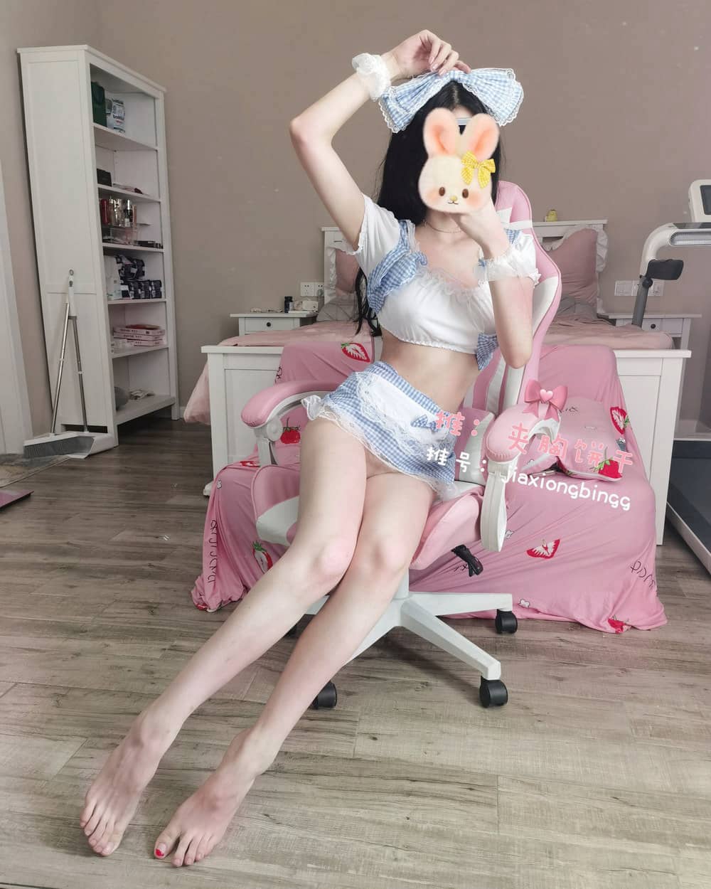 橙子喵 – 夹胸饼干蓝色女仆 [19P6M]-福利岛