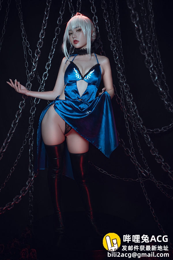 [Cosplay] 喵小吉 – 黑呆 (89P+1V/908M)-福利吧