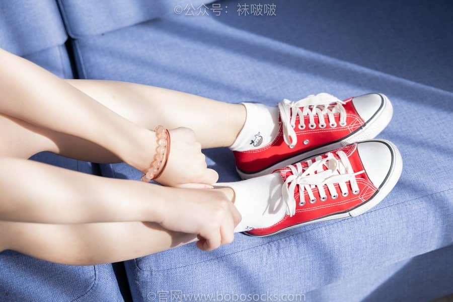 [BoBoSocks袜啵啵] NO.036 菠萝-帆布鞋、白棉袜、裸足[ 138P1V6.73G]-福利岛
