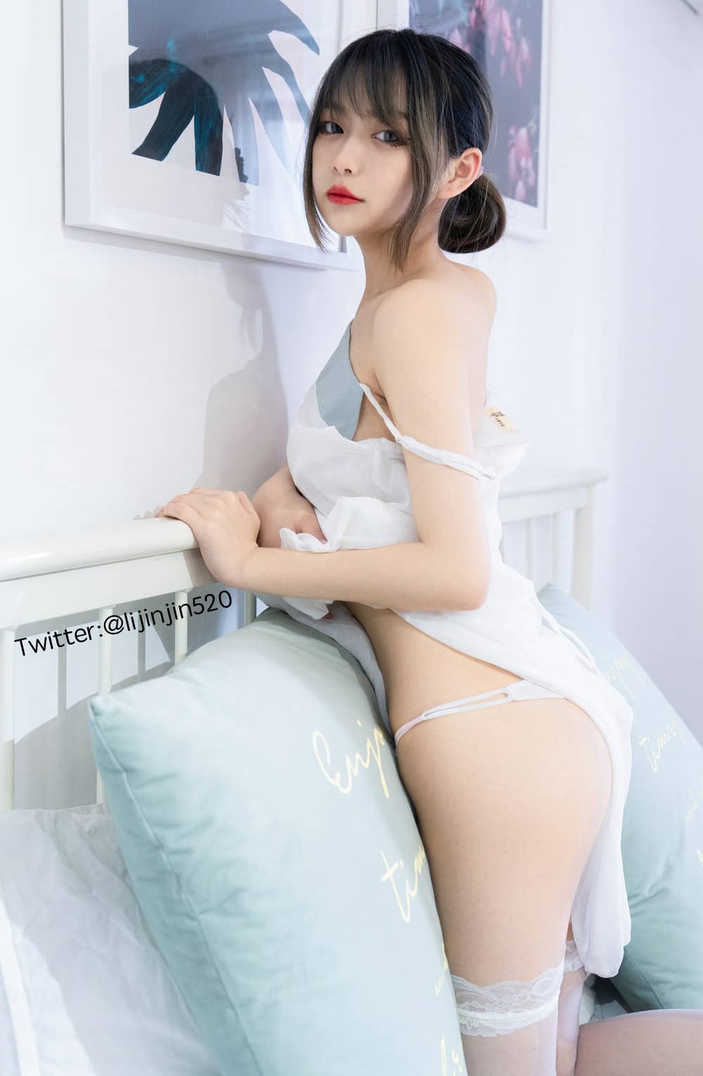 梨瑾瑾 – 室内吊带裙 [20P226M]-福利岛