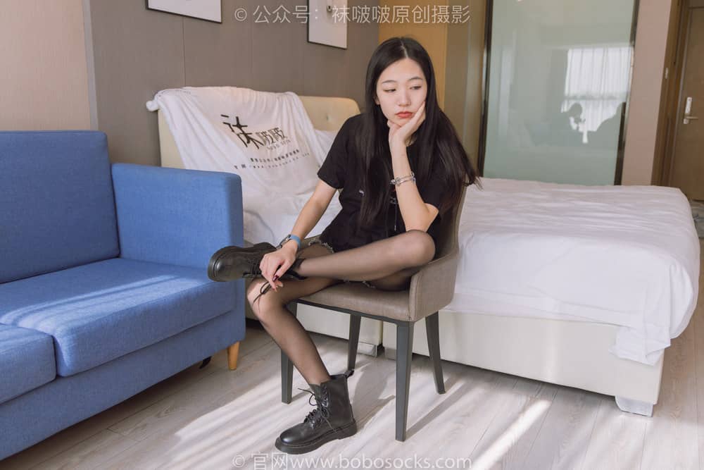 [BoBoSocks袜啵啵] NO.203 小甜豆-三双靴子、黑丝、网袜 [144P1V5.84G]-福利岛