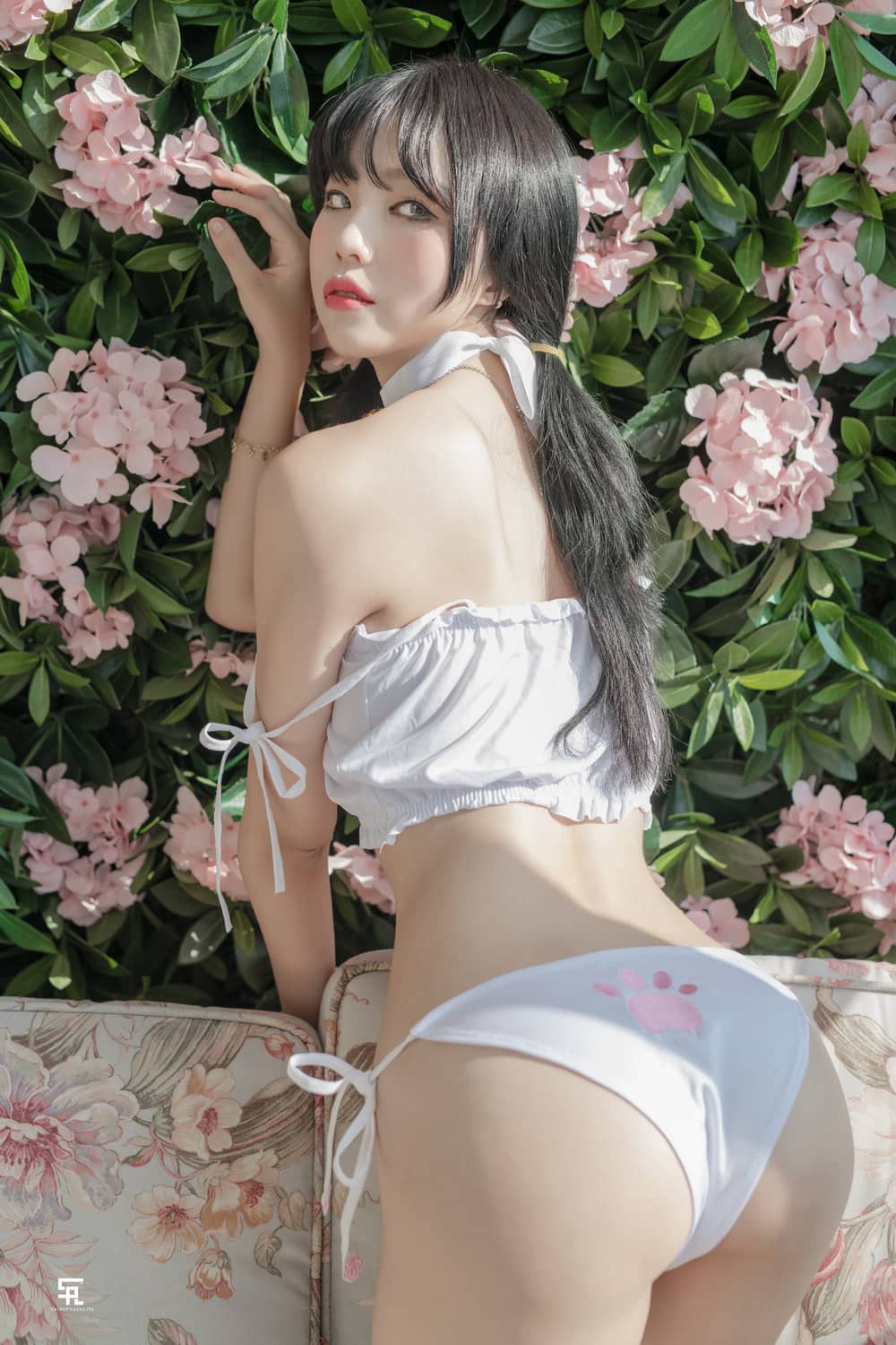 SAINT Photolife – Yuna (유나) – BLOOM [52P315M]-福利岛