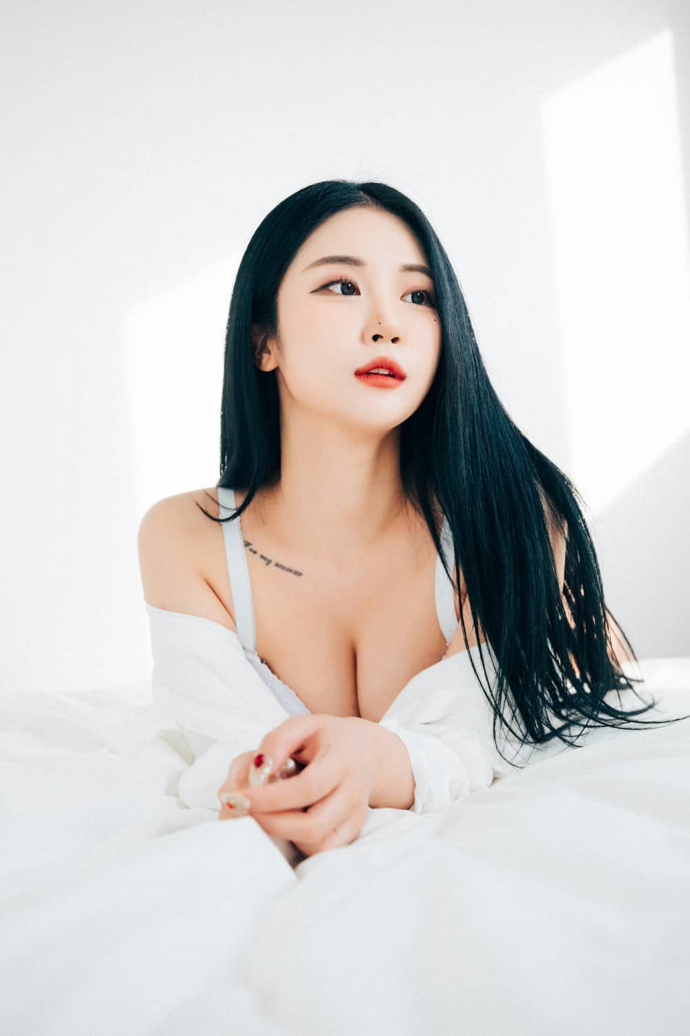 [Loozy] Bomi (보미) – The Undress [69P906M]-福利岛
