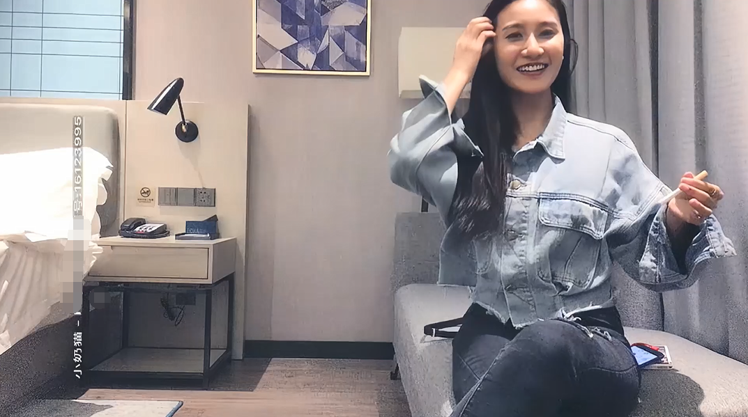 【AI高清2K修复】2020.10.27【太子探花】极品】极品播音系美少女，高颜值大长腿【1V 594M BT+百度盘】-福利岛