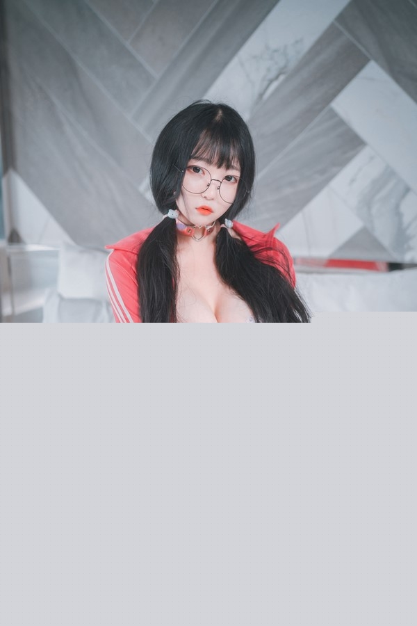 [日韩写真] DJAWA – NO.015 – Hot Pink Jersey! [81P/724M]-福利吧