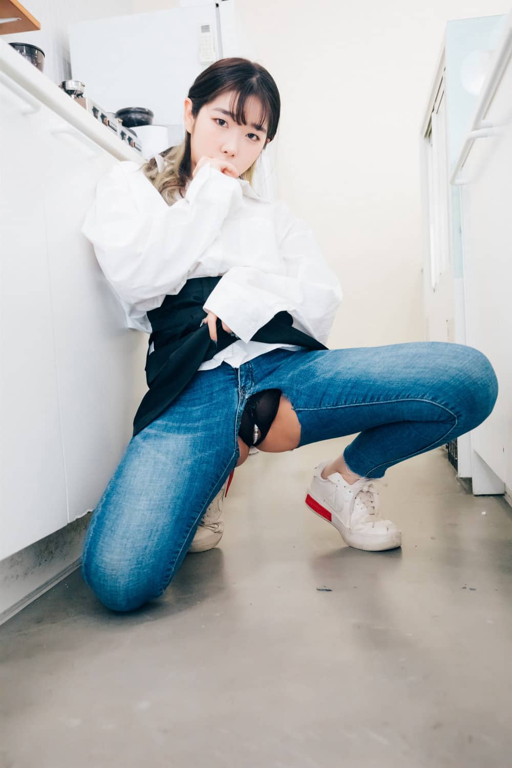 [Loozy] Sonson (손손) – Nude Apron [110P205M]-福利岛
