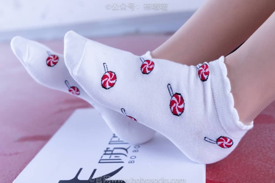 [BoBoSocks袜啵啵] NO.030 稚予- 皮鞋、短白棉袜、肉丝 [141P1V3.02G]