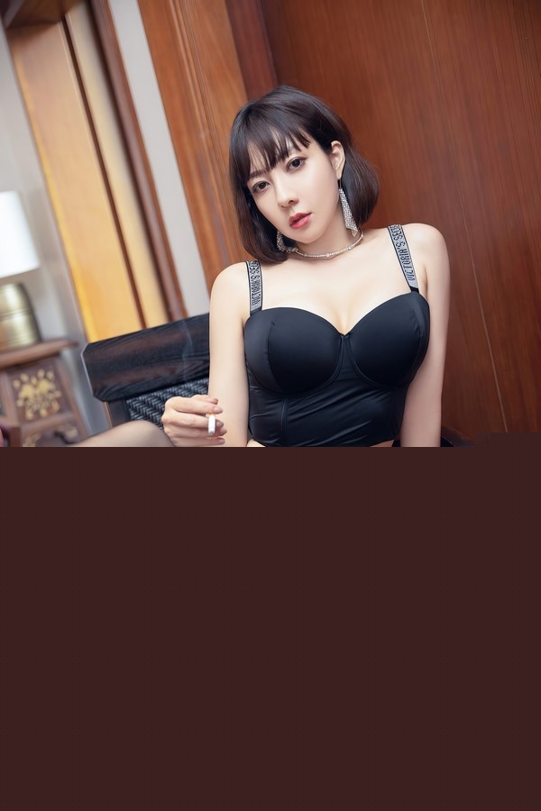 [XIUREN秀人网]
[XIUREN秀人网] [XIUREN秀人网]2021.11.29 VOL.4277 果儿Victoria[48+1P／481MB]-福利吧