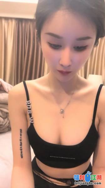 [网红/福利姬[推特/快手/微博]]
[资源详情]
近期万人求的高马尾女神豆奶姐姐年度最美[1V 804M 百度盘]-福利吧