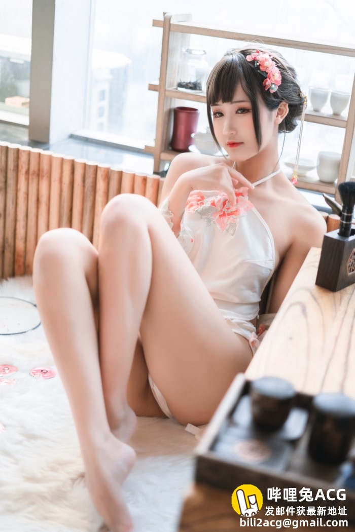 [Cosplay] NO.019 三度_69 肚兜 [32P/214MB]-福利吧