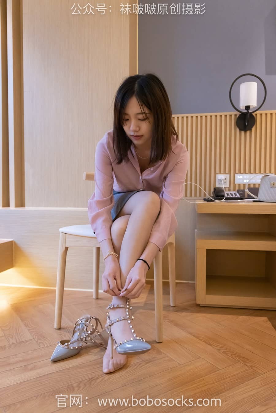 [BoBoSocks袜啵啵] NO.142 小甜豆-高跟鞋、高跟凉鞋、肉丝（脚尖微加固款）、裸足 [141P1V7.77G]-福利岛