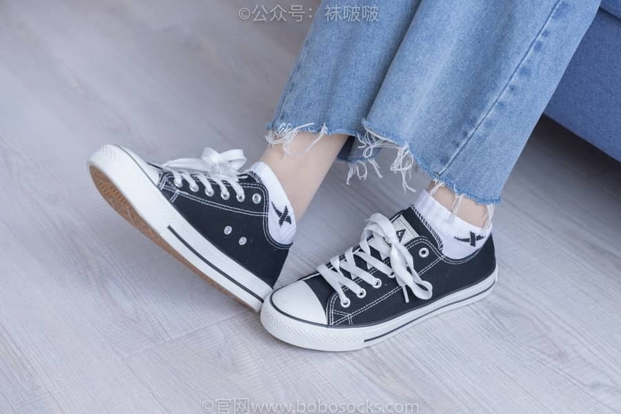 [BoBoSocks袜啵啵] NO.080 小甜豆-帆布鞋、白棉袜、肉丝 [140P1V6.63G]-福利岛