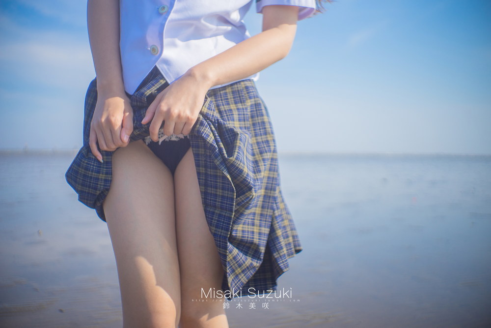 铃木美咲 – 少女的界限-露出！绝对不能被发现 海滩 [32P4V915M]-福利岛