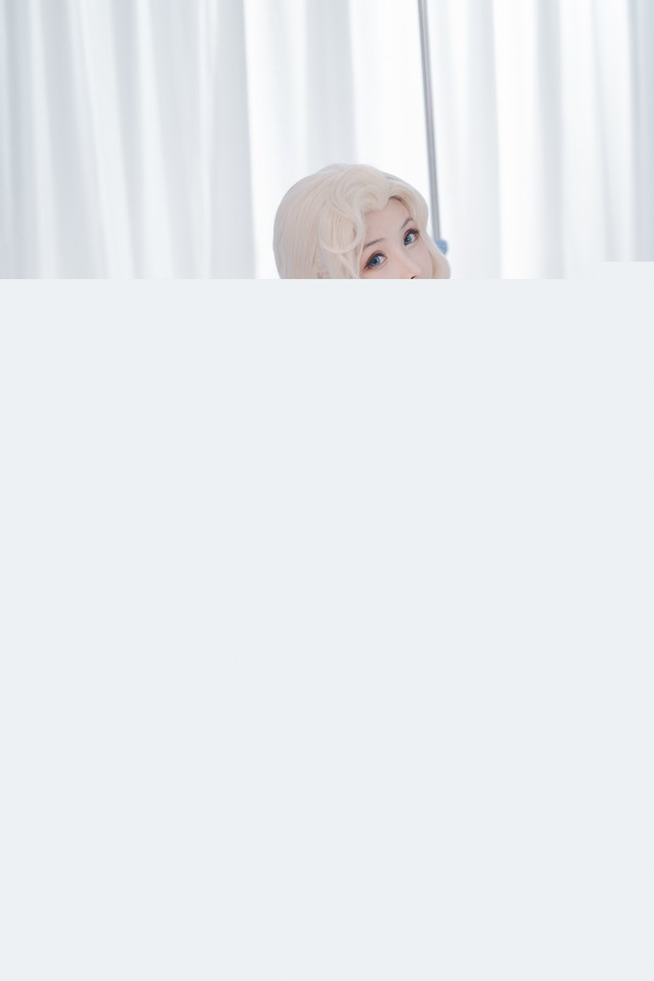 [Rirok凉凉子] rirok凉凉子 – 透视装的校医大姐姐 [43P/406MB]-福利吧