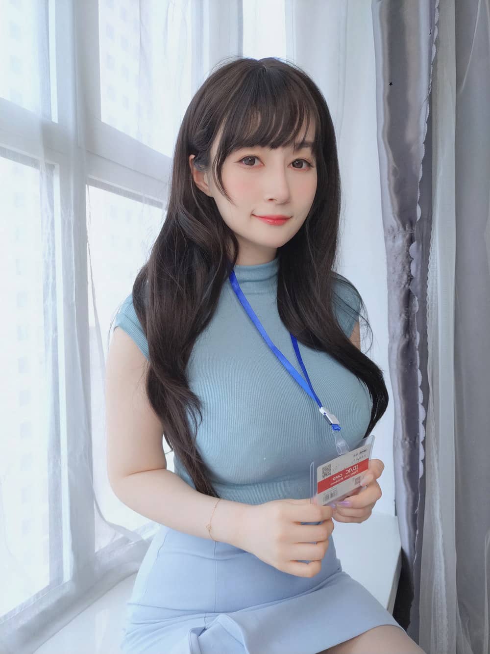 白银81 – 巨乳の後輩 [183P7V1G]-福利岛