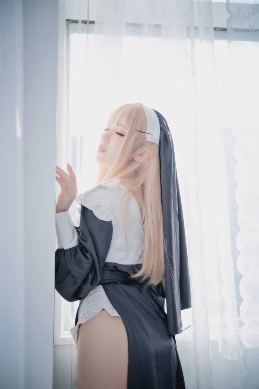 Shika小鹿鹿 – 修女 [16P172M]-福利岛