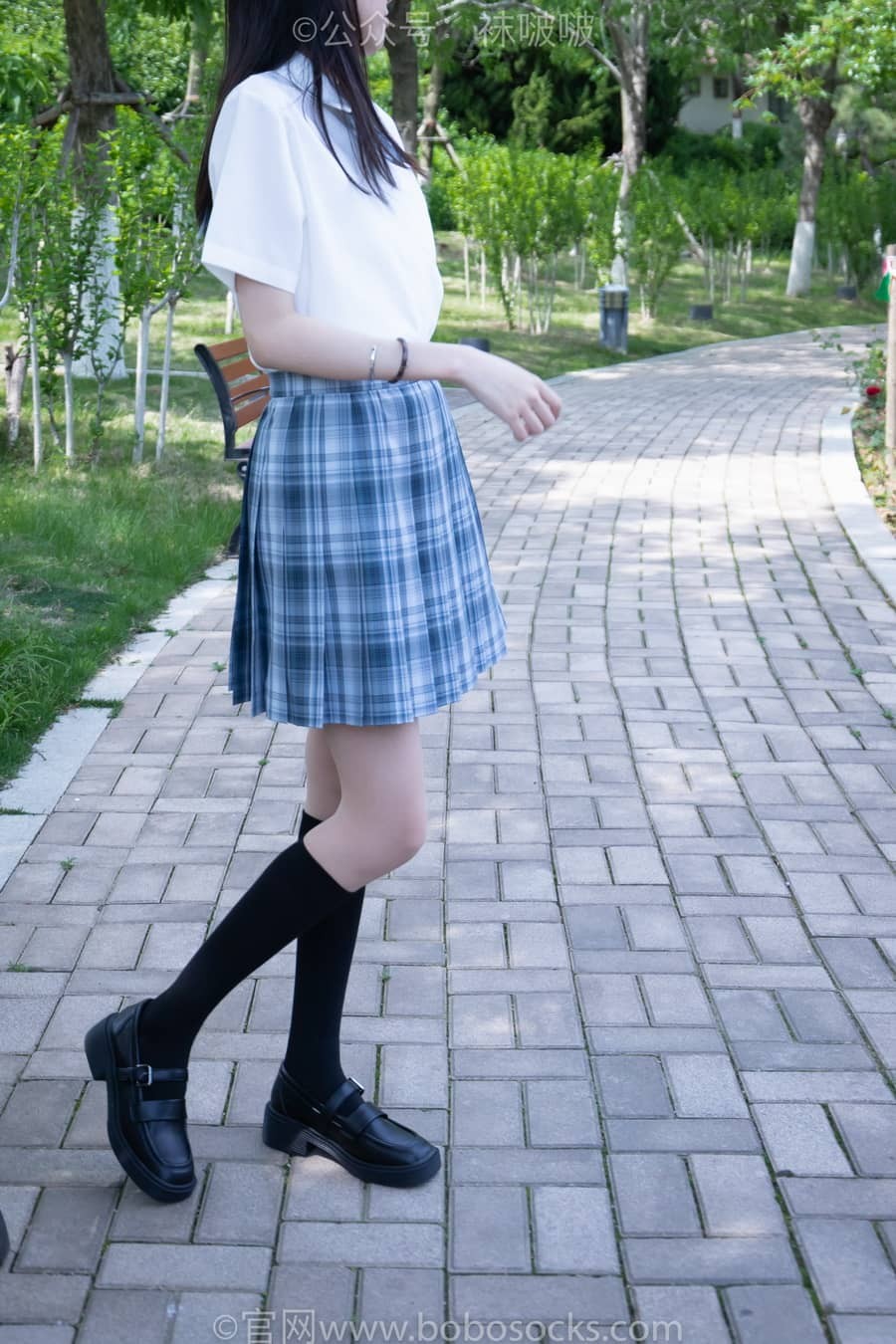 [BoBoSocks袜啵啵] NO.007 稚予-JK制服、皮鞋、黑色中筒棉袜、肉丝 [143P1V3.48G]-福利岛