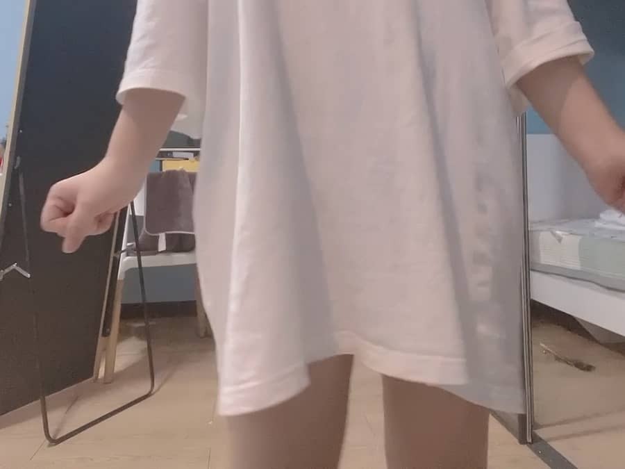 地瓜小朋友a – 白衬衣裸足 [1V200M]-福利岛