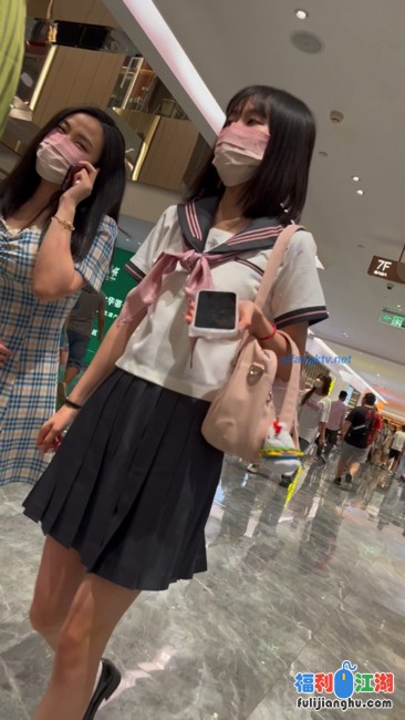 [街拍CD]
[资源详情]
【 KFC-67 】⭐⭐JK制服学妹和闺蜜逛街，白色蕾丝内上下通透【1v/700M/百度云】-福利吧